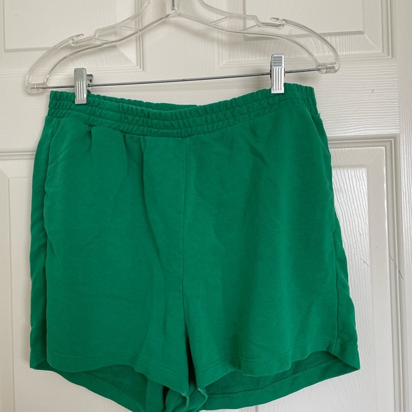 H&M Vibrant Green Athletic Shorts - Picture 1 of 3